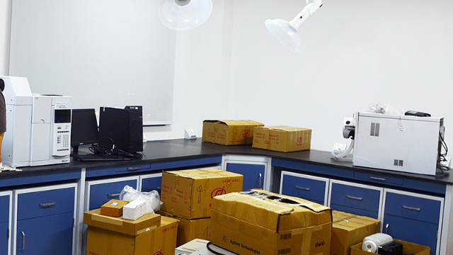 廣州市儀器搬遷前后必備的玻璃器皿清洗秘訣|幫德運(yùn)