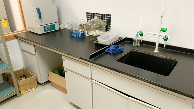 瀘州實驗室搬遷公司：你會清洗光學(xué)玻璃嗎？|幫德運