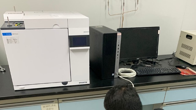 幫德運(yùn)在許昌精密儀器設(shè)備搬遷公司中最先精細(xì)化到車輛的每個(gè)細(xì)節(jié)