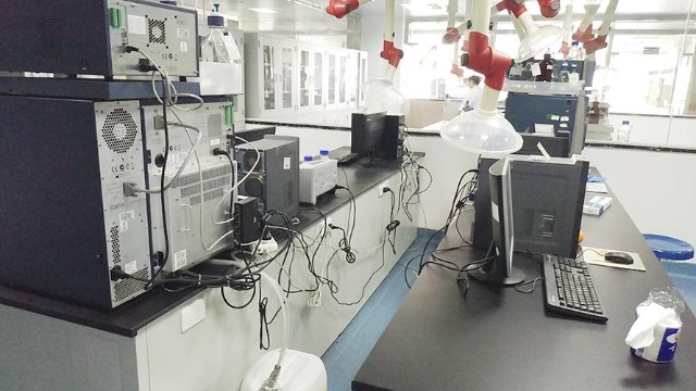 幫德運(yùn)為衡水市實(shí)驗(yàn)室搬家提供空調(diào)移機(jī)服務(wù)