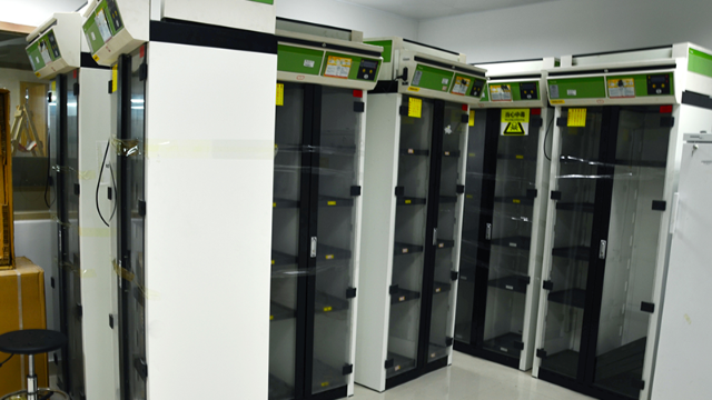 晉城市實(shí)驗(yàn)室搬家時(shí)要保管好貴重物品