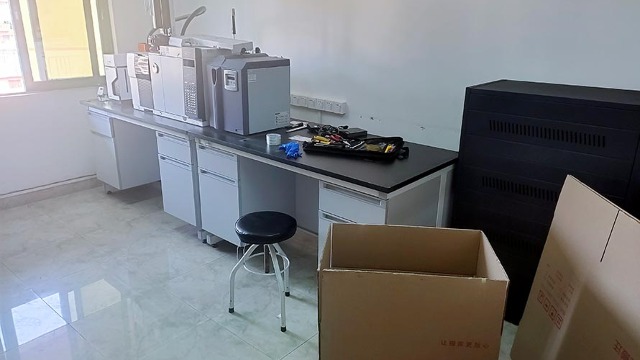 泰興實(shí)驗(yàn)室設(shè)備搬運(yùn)公司注意防范暴雨天氣