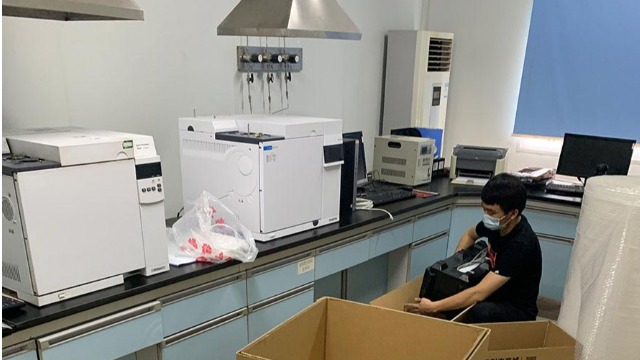 敦化實(shí)驗(yàn)室設(shè)備搬運(yùn)公司為全民閱讀活動(dòng)助力