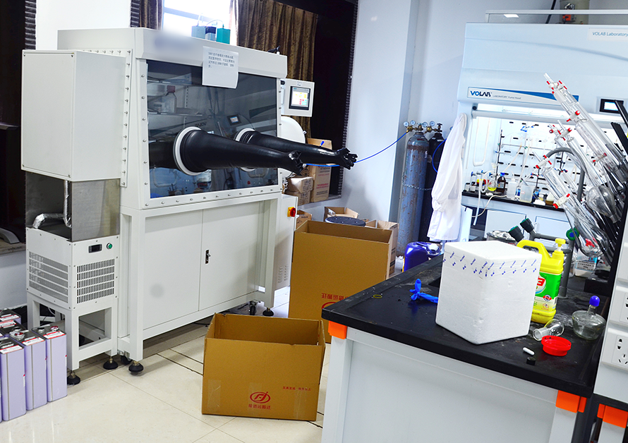 儀器設(shè)備搬運(yùn)