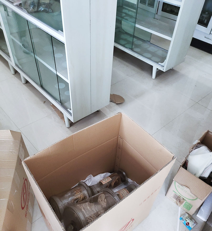 赤壁實驗室設(shè)備搬運 赤壁實驗室設(shè)備搬運