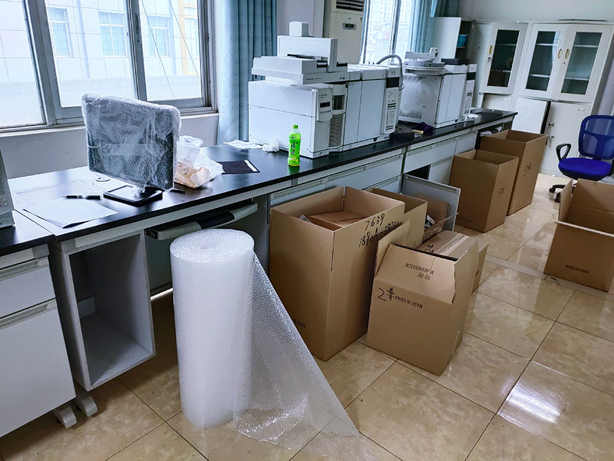 學(xué)校搬家服務(wù)公司怎么搬熒光顯微鏡