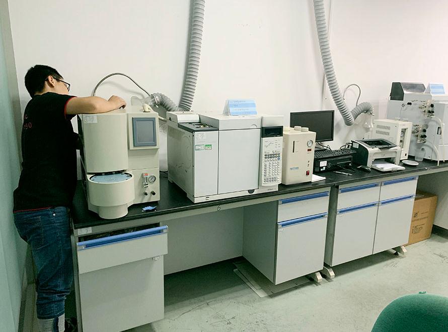 實驗室設(shè)備搬遷