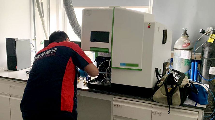 實(shí)驗(yàn)設(shè)備搬遷